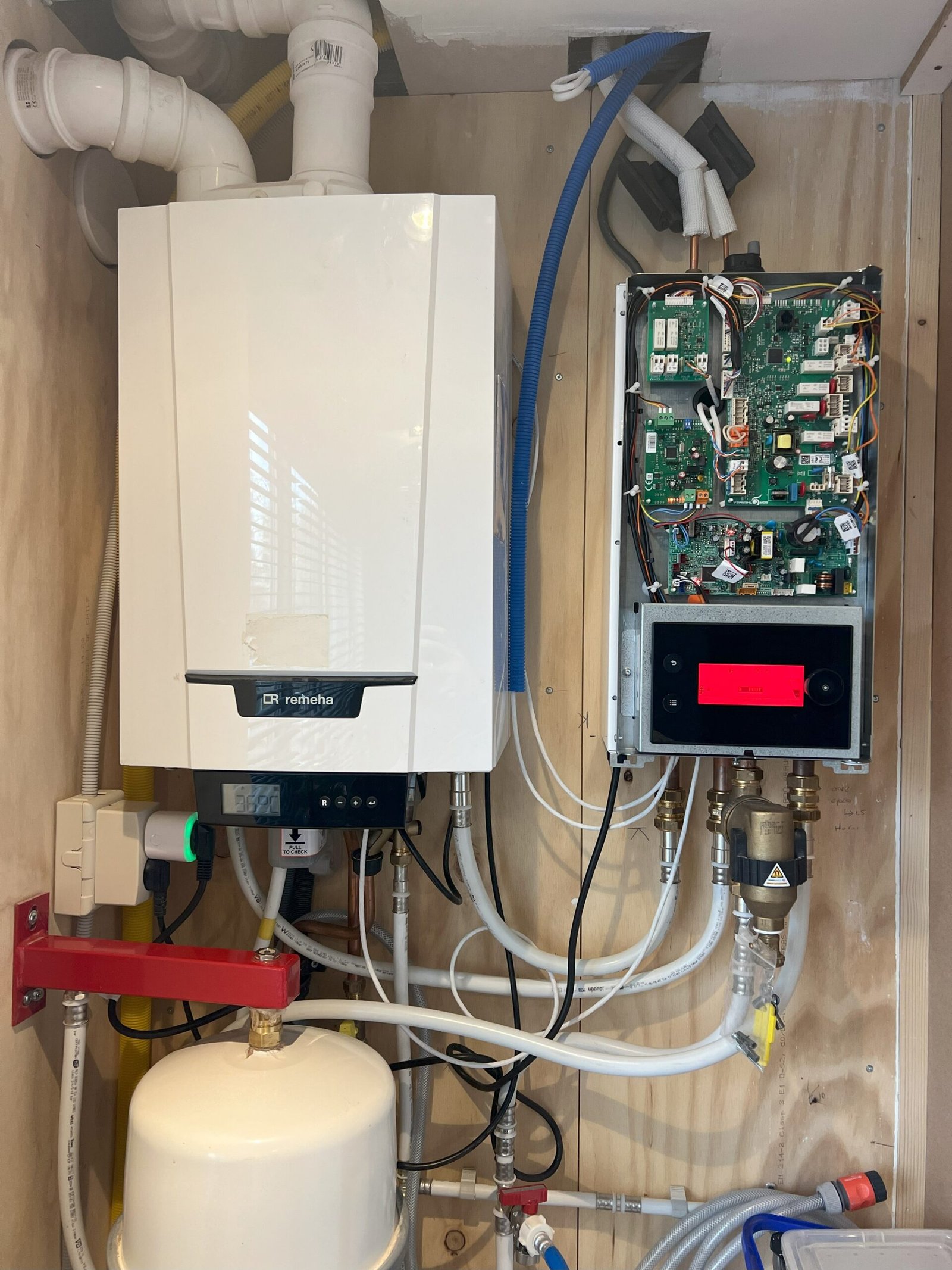 Remeha Elga Ace split warmtepomp inbedrijfstellen